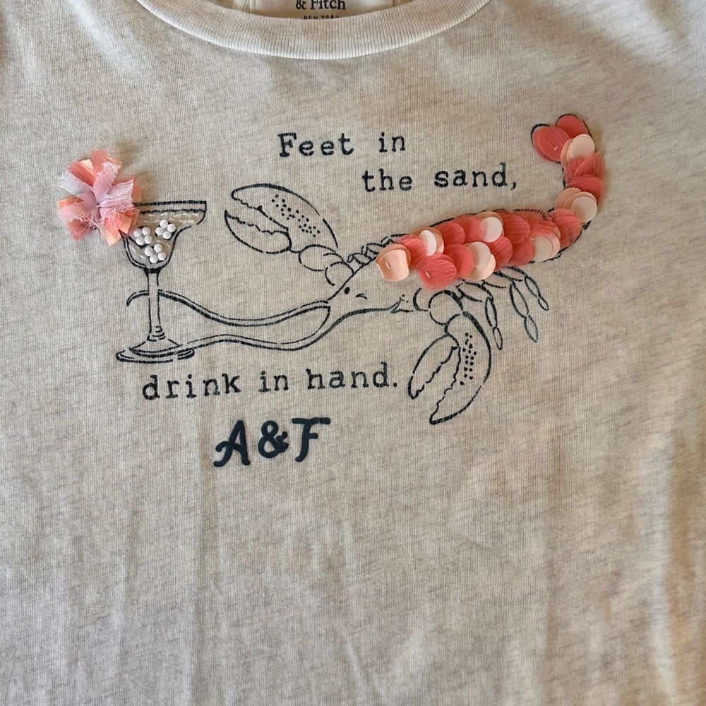 Abercrombie & Fitch Graphic Tee - Lobster & Martini 🦞🍸 - Picture 4 of 8